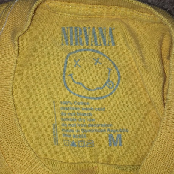Men’s Nirvana Kurt Cobain shirt size M - Picture 3 of 3